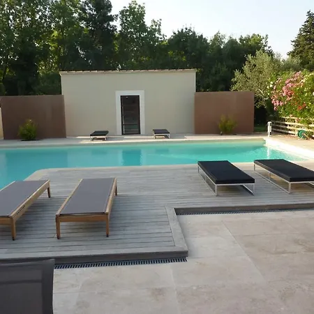 Beautiful House With Garden And Pool Aramon